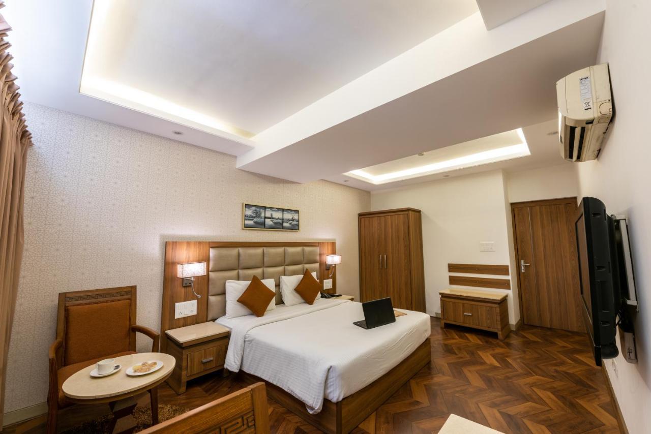 Click Hotel 纳西克 外观 照片