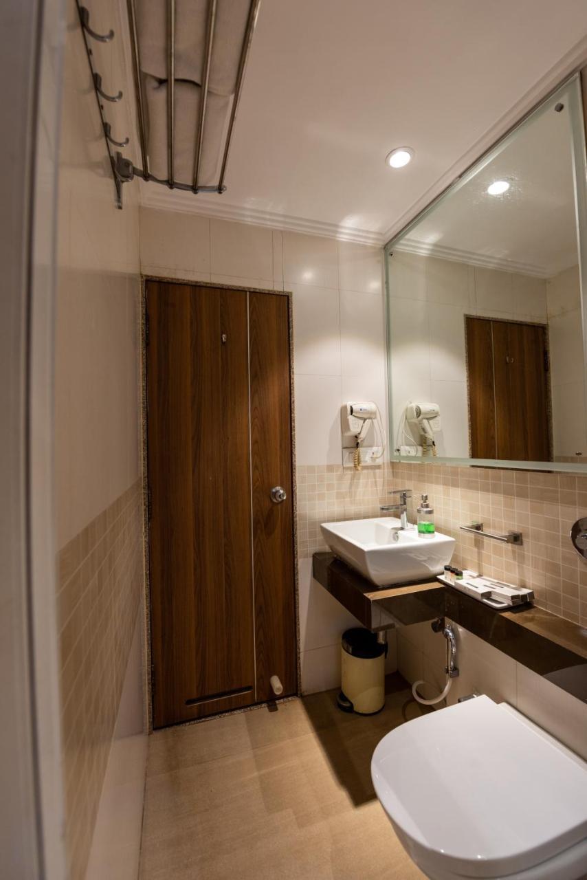 Click Hotel 纳西克 外观 照片